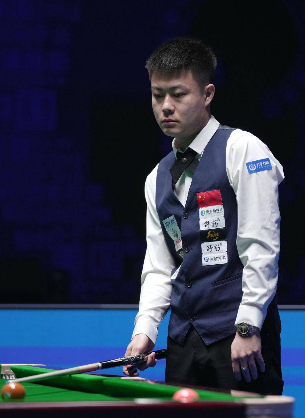 轻球员正视 轻球员正视